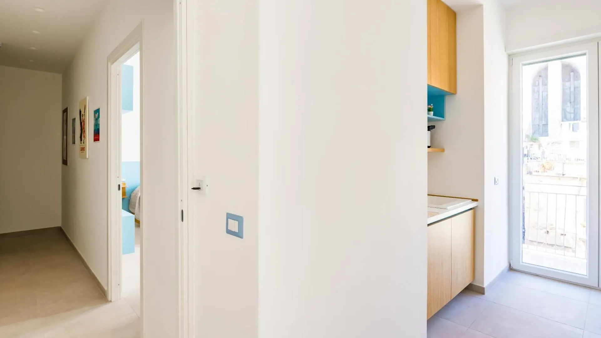 Brombeis Double Bedroom Center By Napoliapartments 0*, Naples Italy