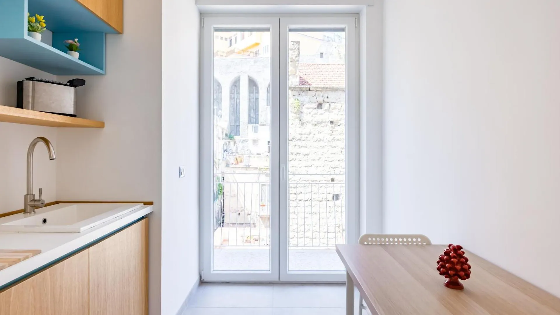 Apartment Brombeis Double Bedroom Center By Napoliapartments