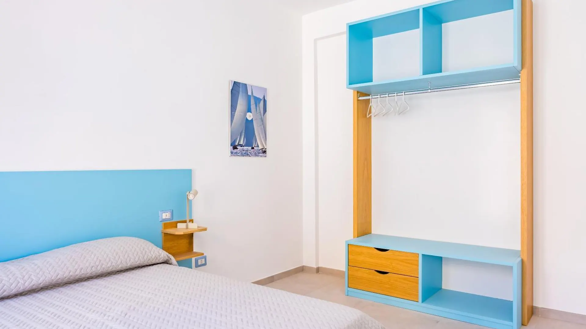 Brombeis Double Bedroom Center By Napoliapartments 0*, Naples Italy
