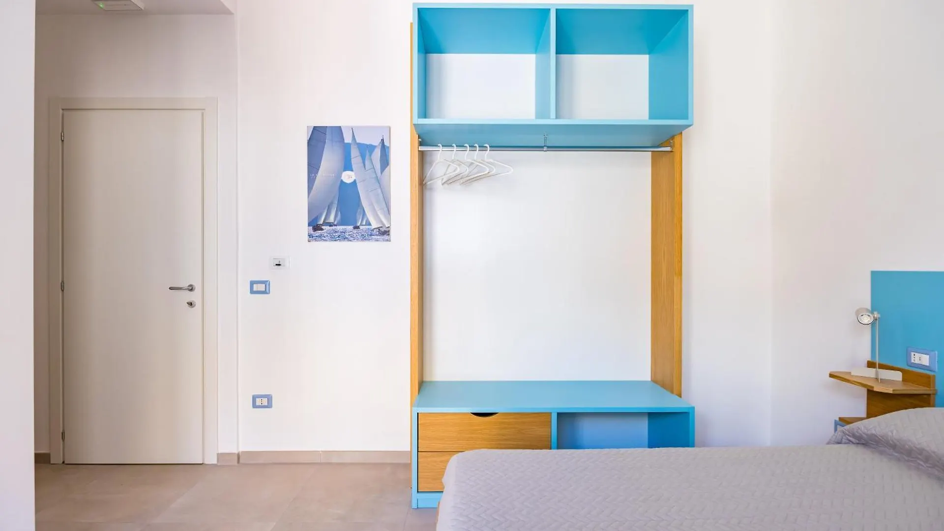 Brombeis Double Bedroom Center By Napoliapartments 0*, Naples Italy