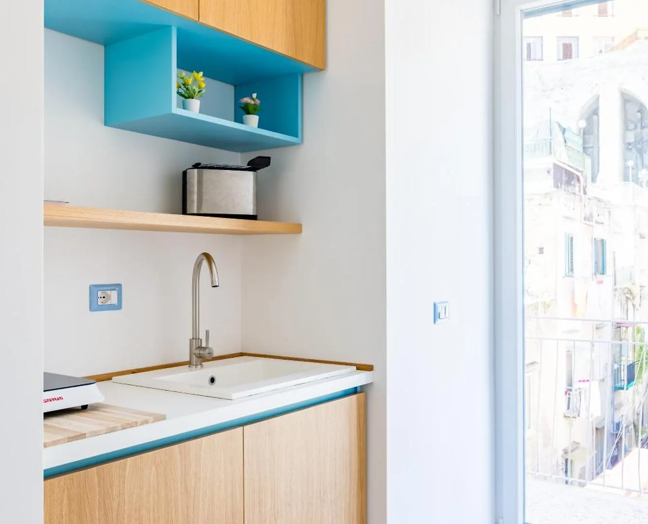 Brombeis Double Bedroom Center By Napoliapartments Naples