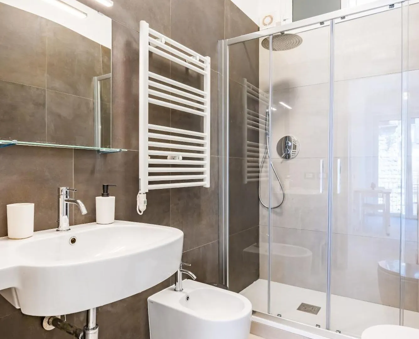 Brombeis Double Bedroom Center By Napoliapartments 0*, Naples Italy