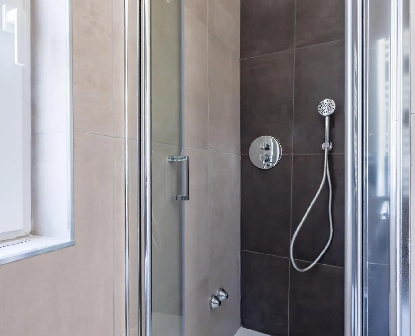 Apartment Brombeis Double Bedroom Center By Napoliapartments